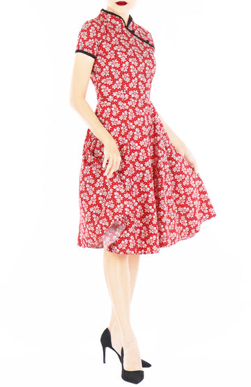 Auspicious Flowers at Dawn Cheongsam
